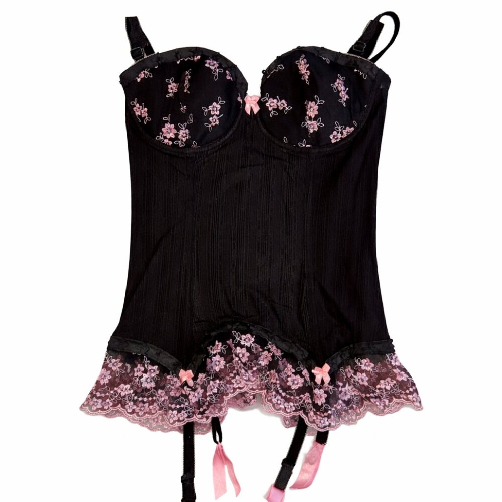 Boudoir-Inspired H&M Lace Bustier Corset with Garter Straps - Size 34B - NWOT